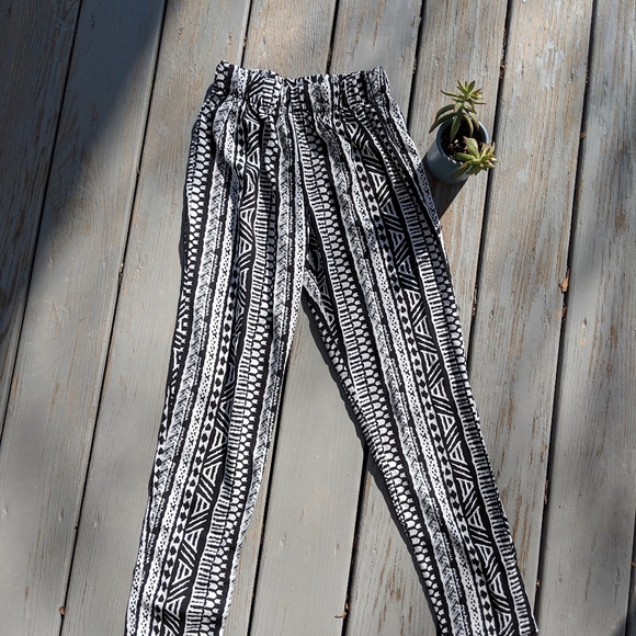 Super Comfy Tribal Pants - Picture 2 of 5